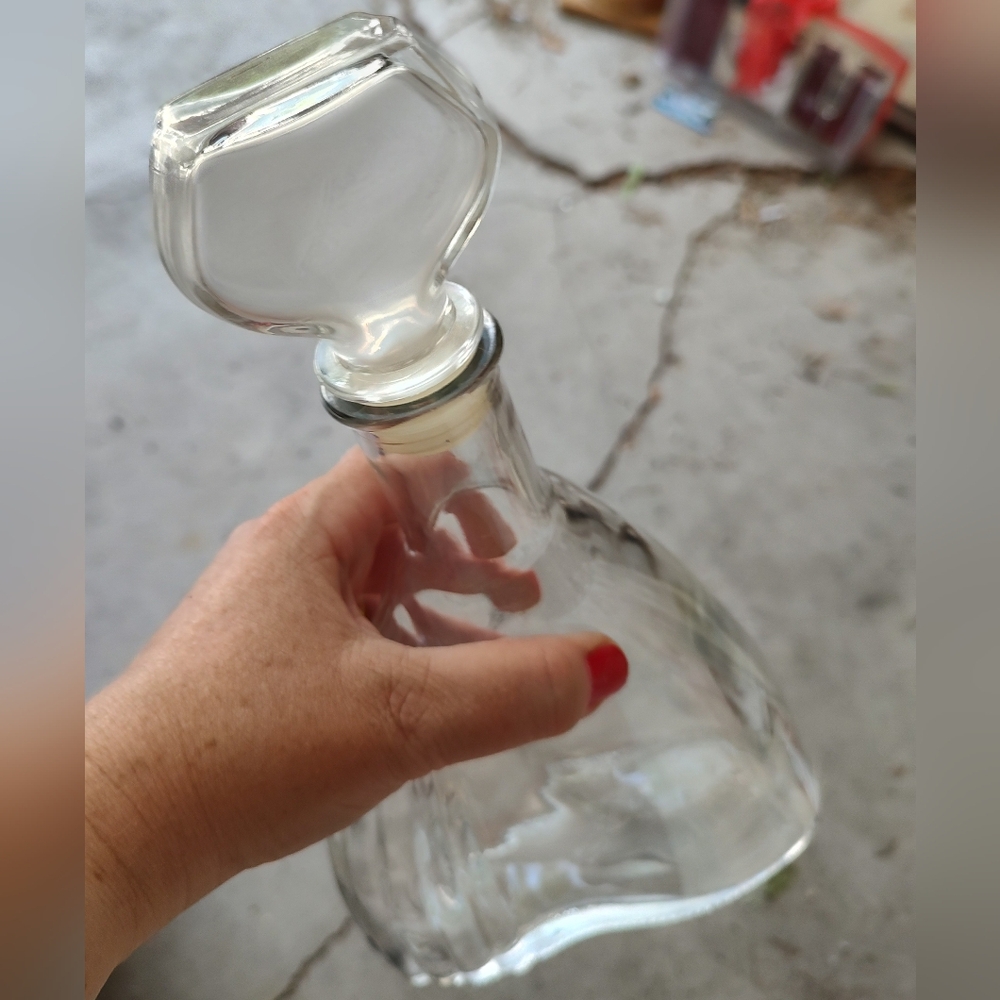 Glass Decanter - Picture 2 of 3